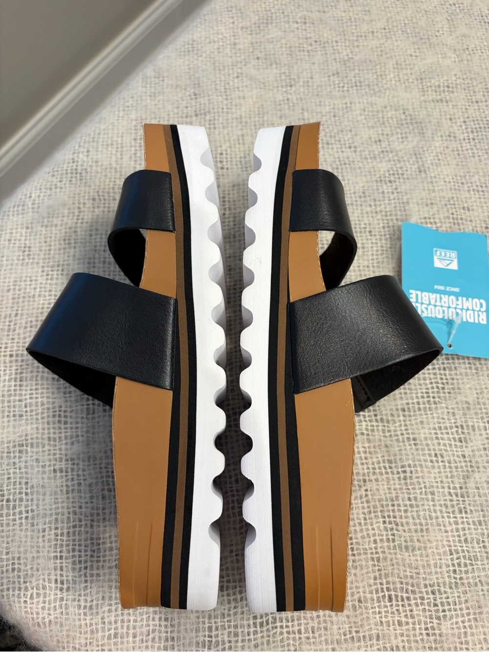 Reef Cushion Vista HI Sandals - Picture 10 of 16